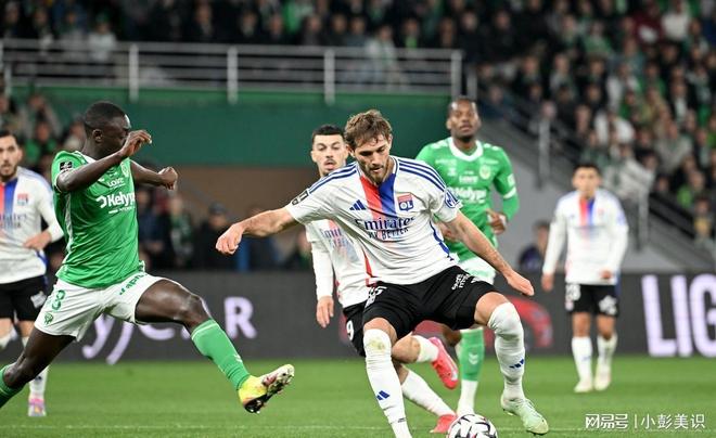 包含今夜体能课后,里昂临场应变备战中超,震撼外界,年轻球员得到机会的词条-开云